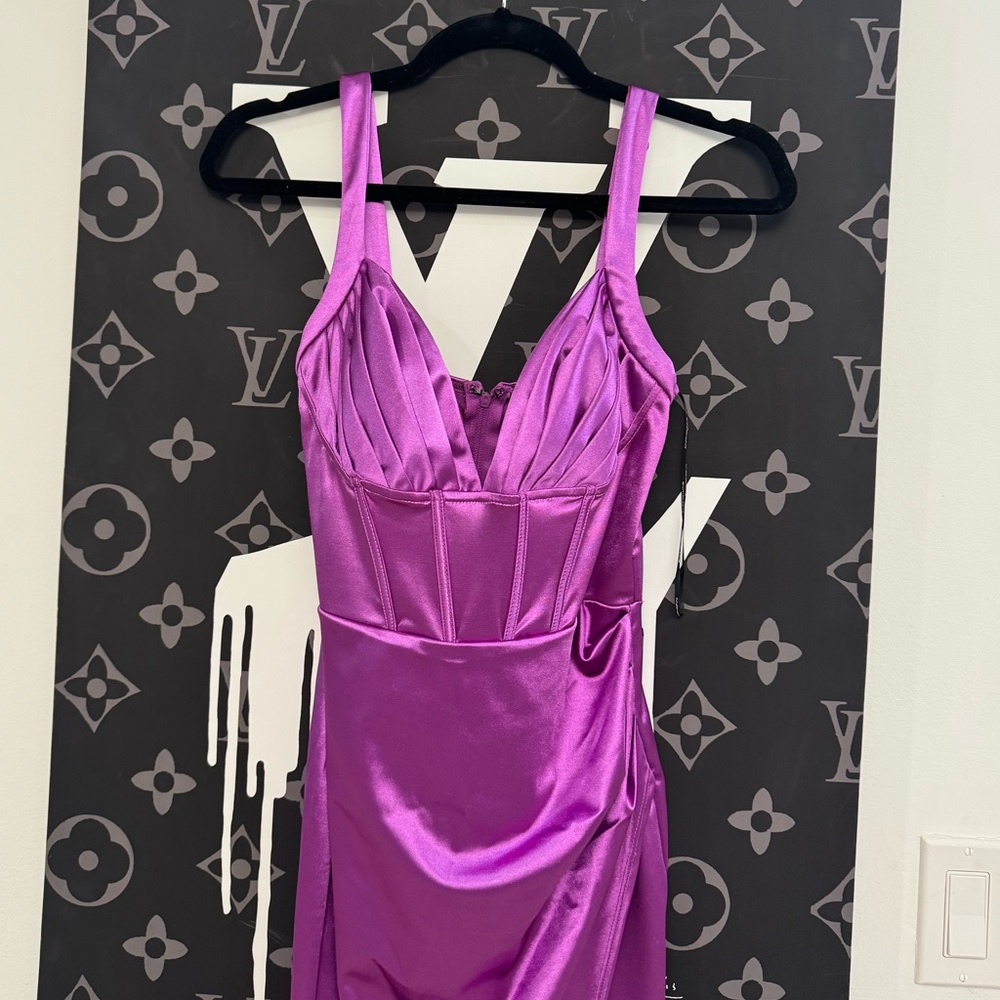 Beautiful purple maxi dress Never been worn!